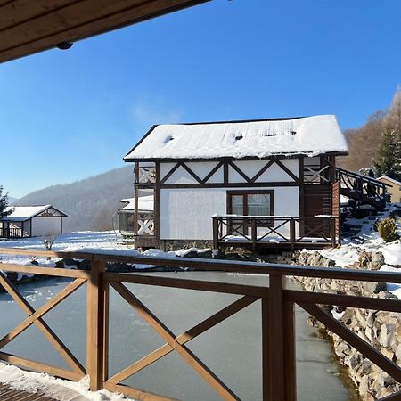 Готельно-Ресторанний Комплекс Кичера Volovets Extérieur photo