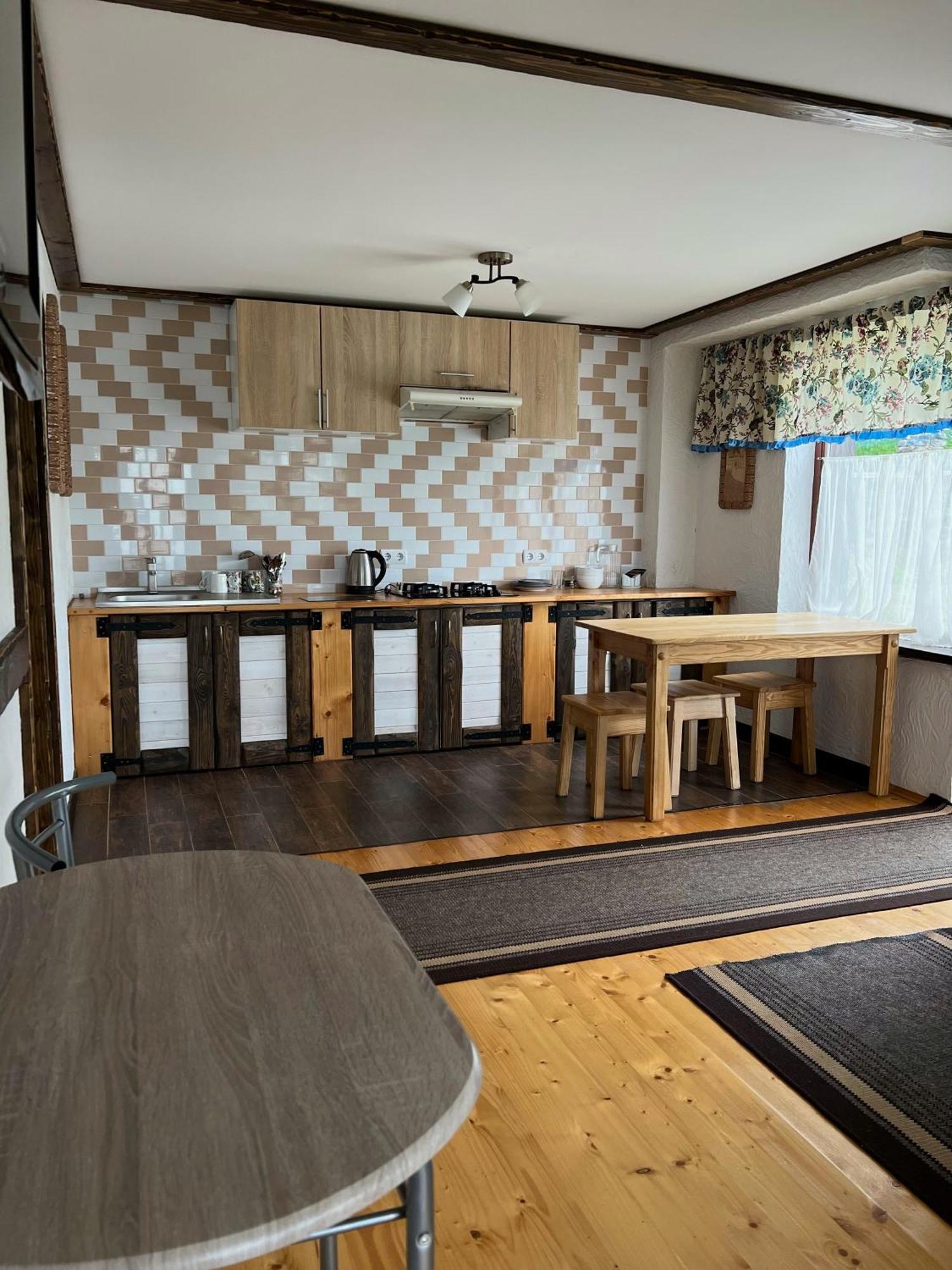 Готельно-Ресторанний Комплекс Кичера Volovets Extérieur photo