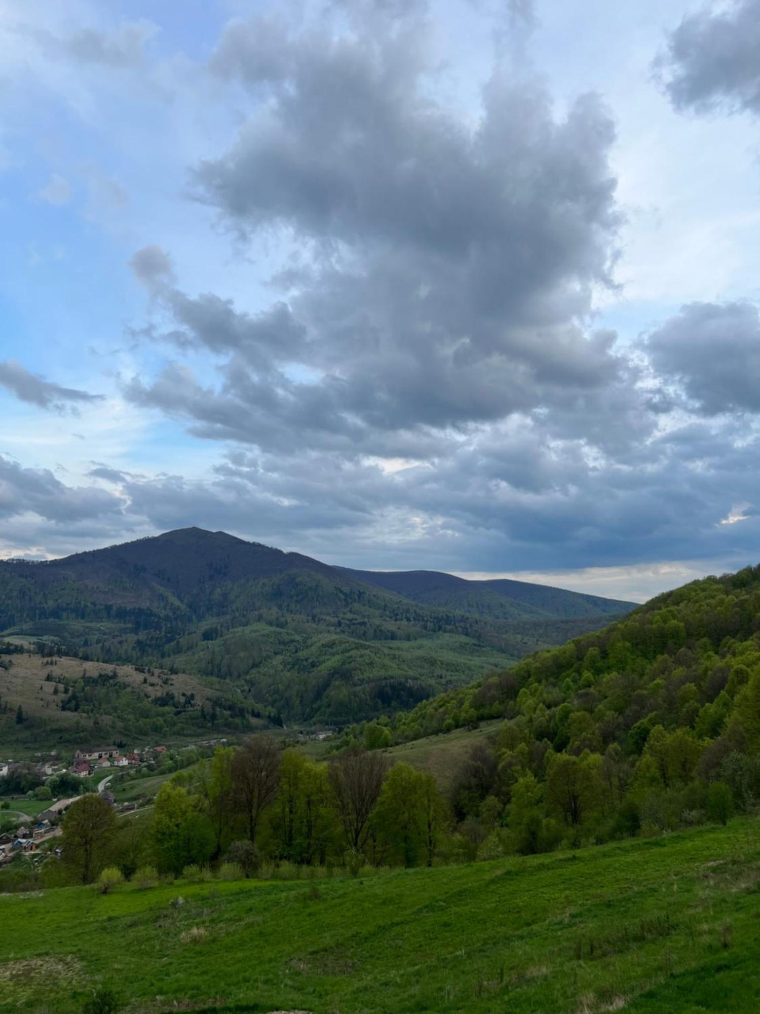 Готельно-Ресторанний Комплекс Кичера Volovets Extérieur photo