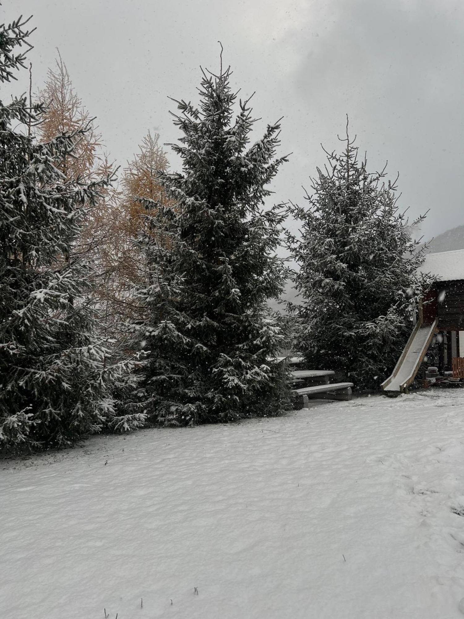 Готельно-Ресторанний Комплекс Кичера Volovets Extérieur photo