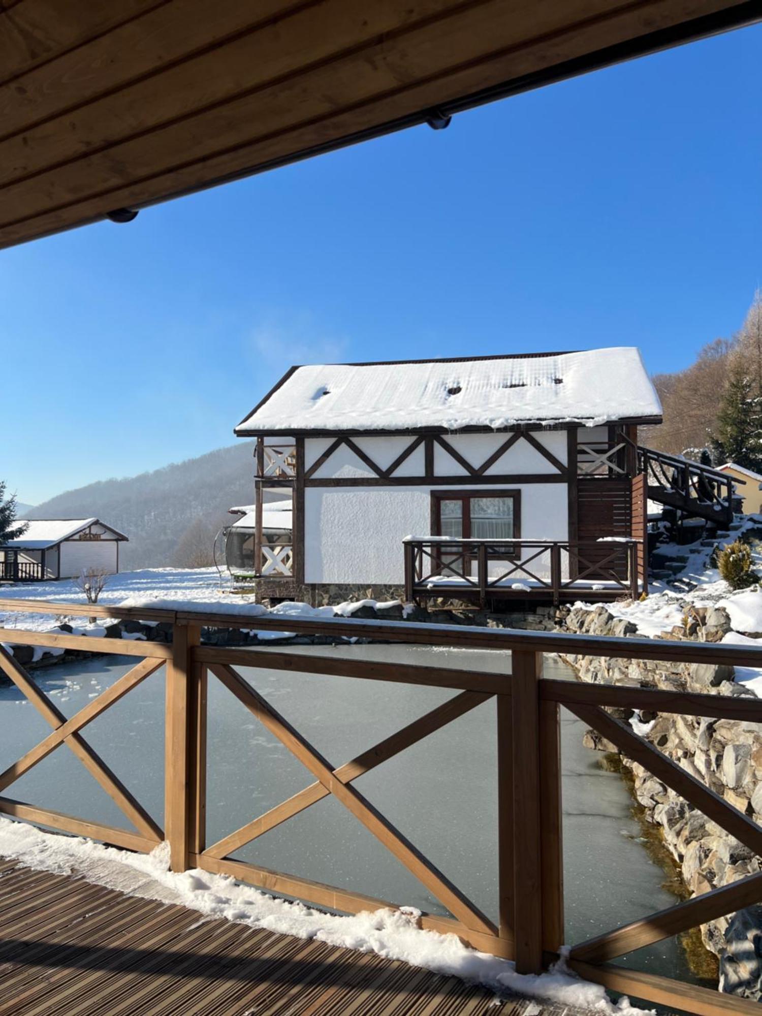 Готельно-Ресторанний Комплекс Кичера Volovets Extérieur photo